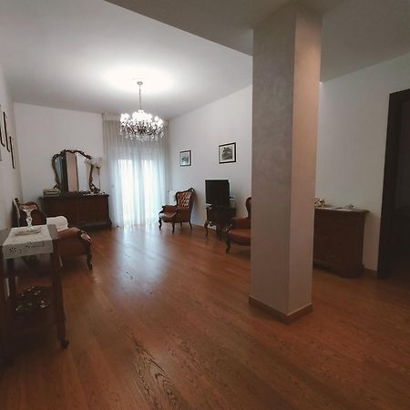 Bari 68 - Comfort Moderno & Fascino Antico Exteriör bild