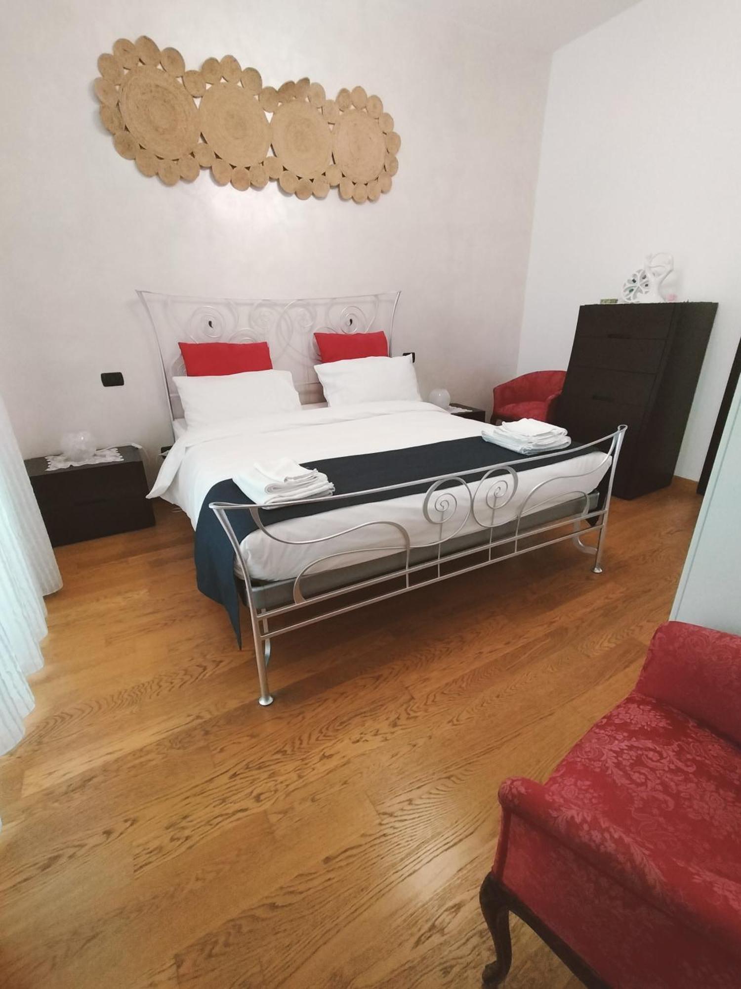 Bari 68 - Comfort Moderno & Fascino Antico Exteriör bild